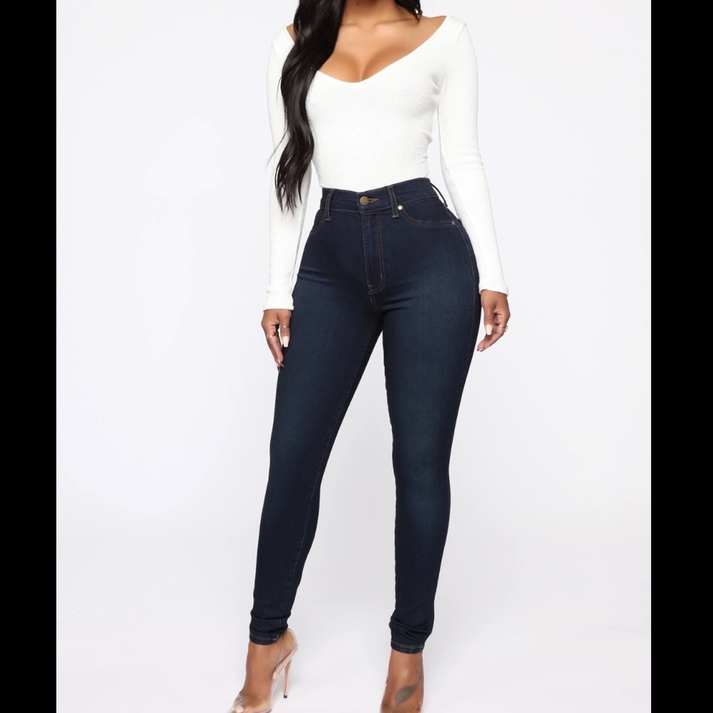 ✨Dark Blue- High Rise Skinny Jeans✨ Brand New ✨